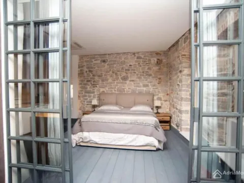 Prodaja, dvosoban stan, 108m², Kotor, Crna Gora - image 20