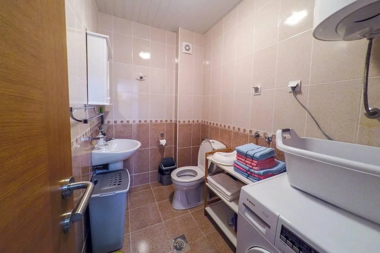 Prodaja, trosoban stan, 136m², Bečići, Budva