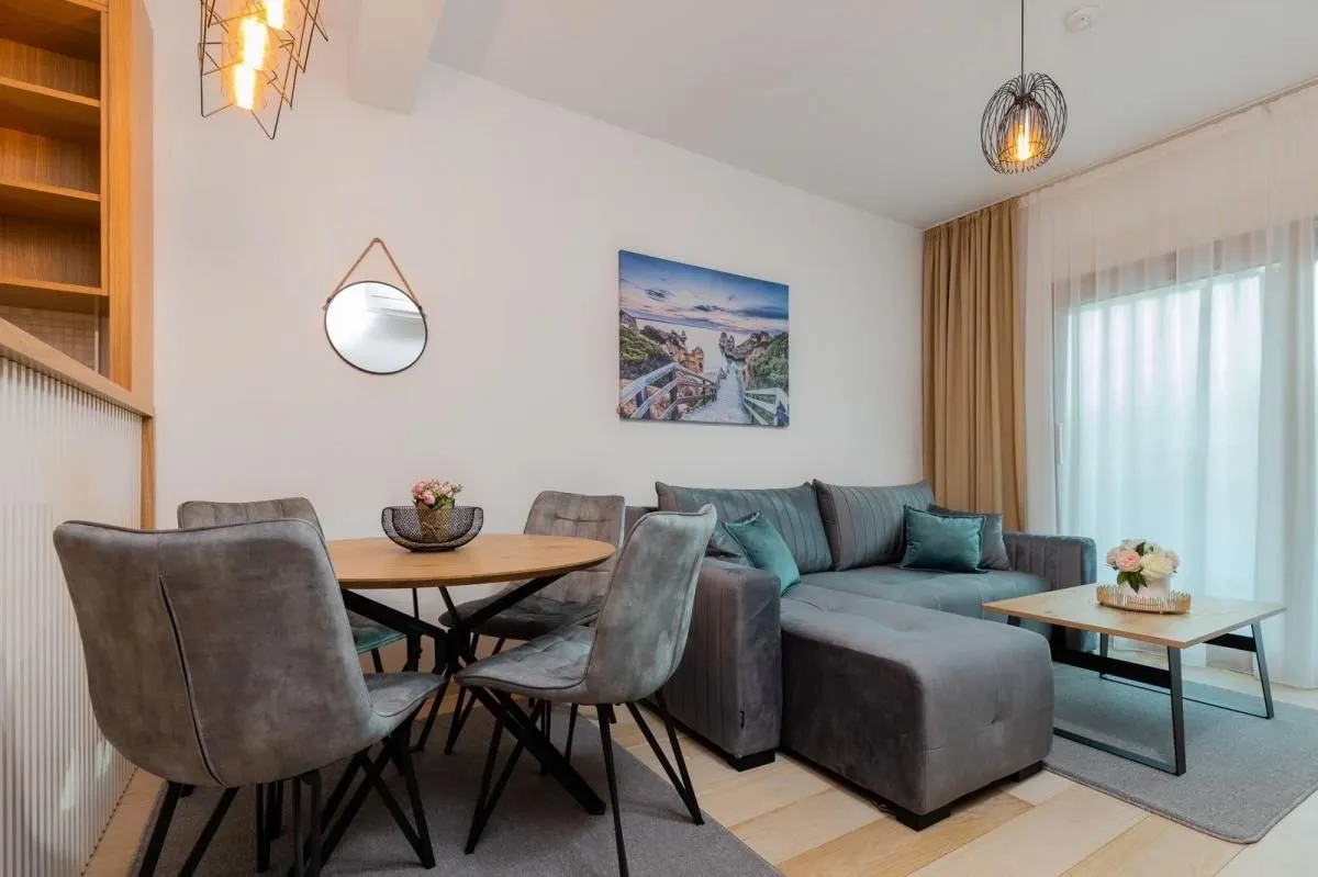 Sale, two bedroom apartment, 61m², Pržno, Budva