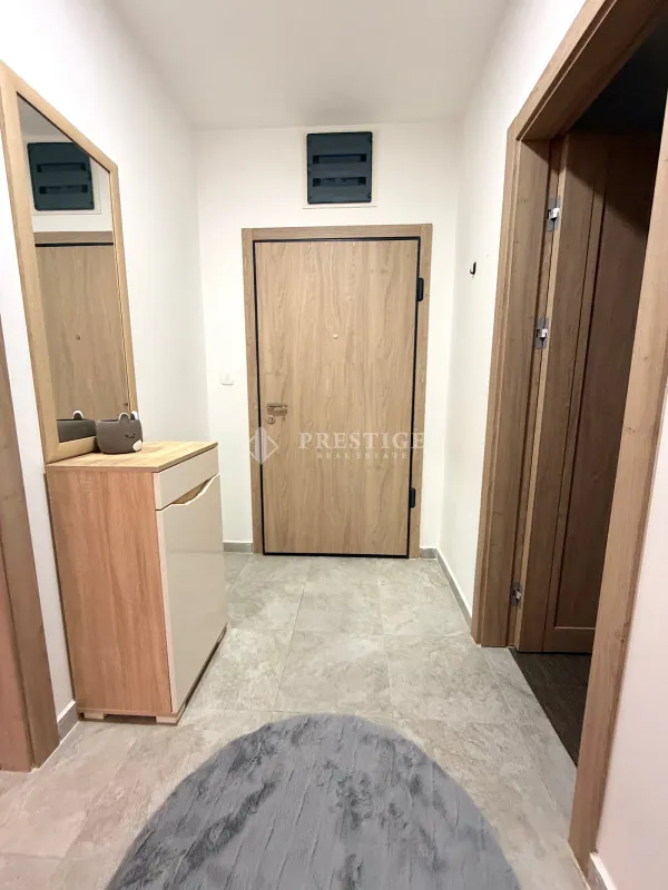 Izdavanje, jednosoban stan, 53m², Master Kvart, Podgorica