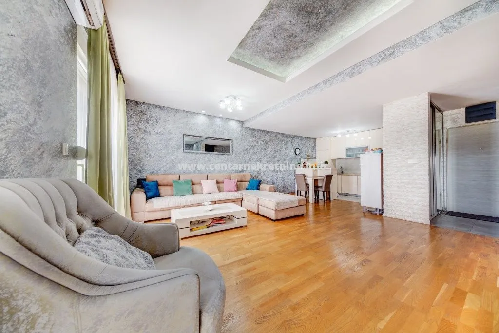 Prodaja, trosoban stan, 113m², Ljubović, Podgorica