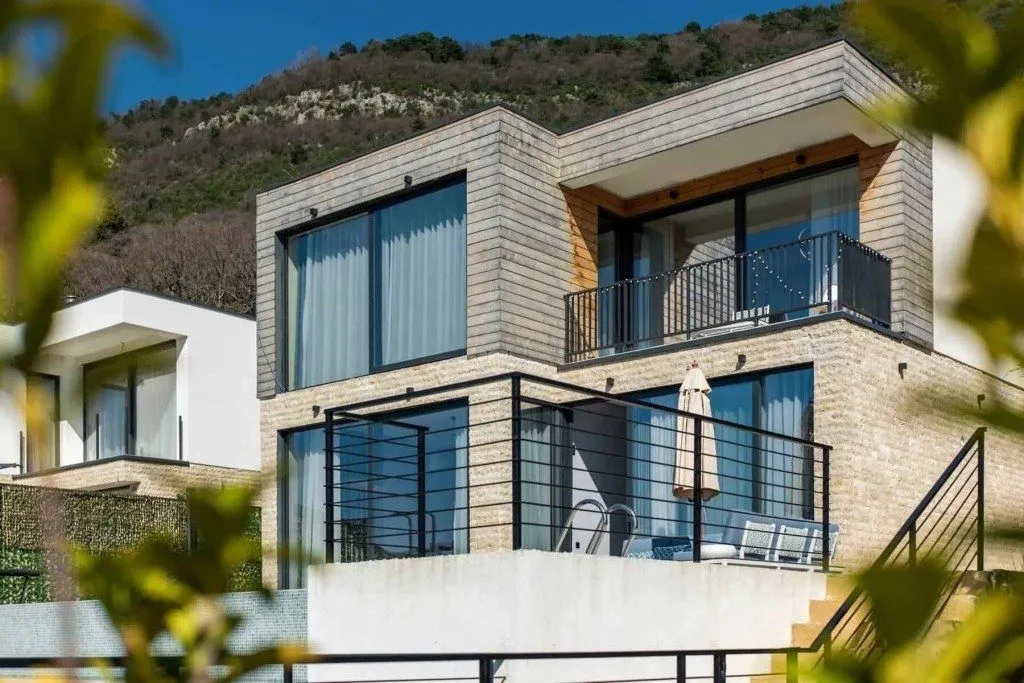 Prodaja, kuća, 180m², Tivat, Crna Gora
