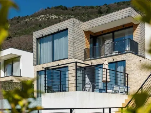 Prodaja, kuća, 180m², Tivat, Crna Gora - image 2