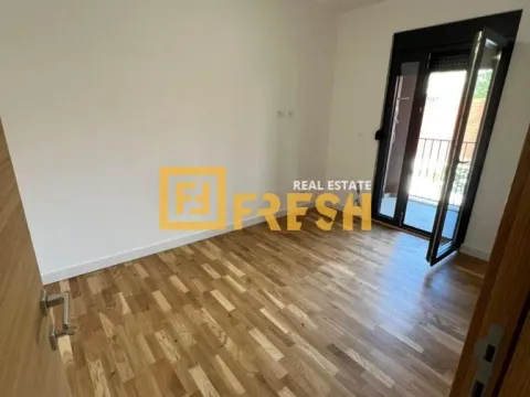 Izdavanje, dvosoban stan, 65m², Cetinje, Crna Gora - image 6