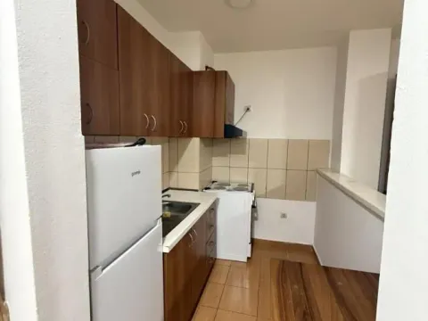 Izdavanje, dvosoban stan, 42m², Grbavica, Novi Sad Sve Podlokacije - image 8