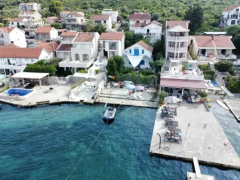 Sale, house, 387m², Đuraševići, Tivat