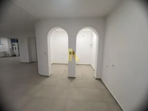 Rent, office space, 210m², Veternička rampa, Novi Sad Sve Podlokacije - image 8