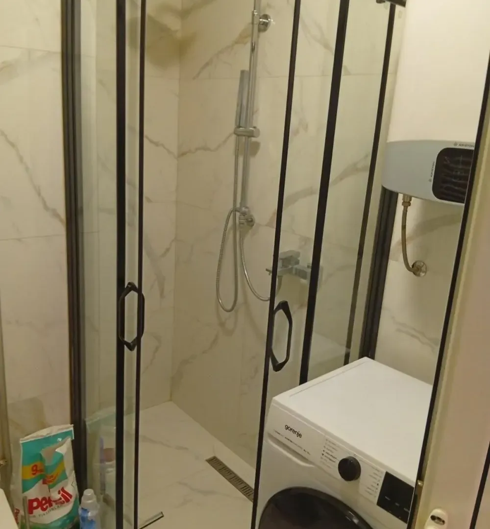 Izdavanje, trosoban stan, 56m², Južni Bulevar, Vračar Sve Podlokacije