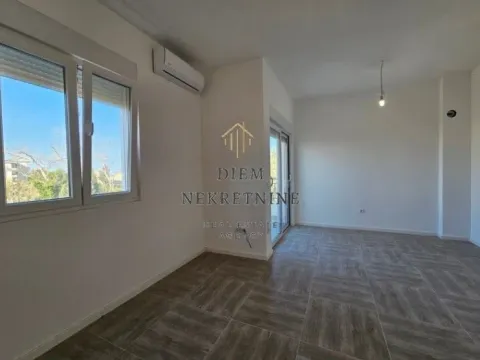 Rent, one bedroom apartment, 46m², Ilino, Bar - image 9