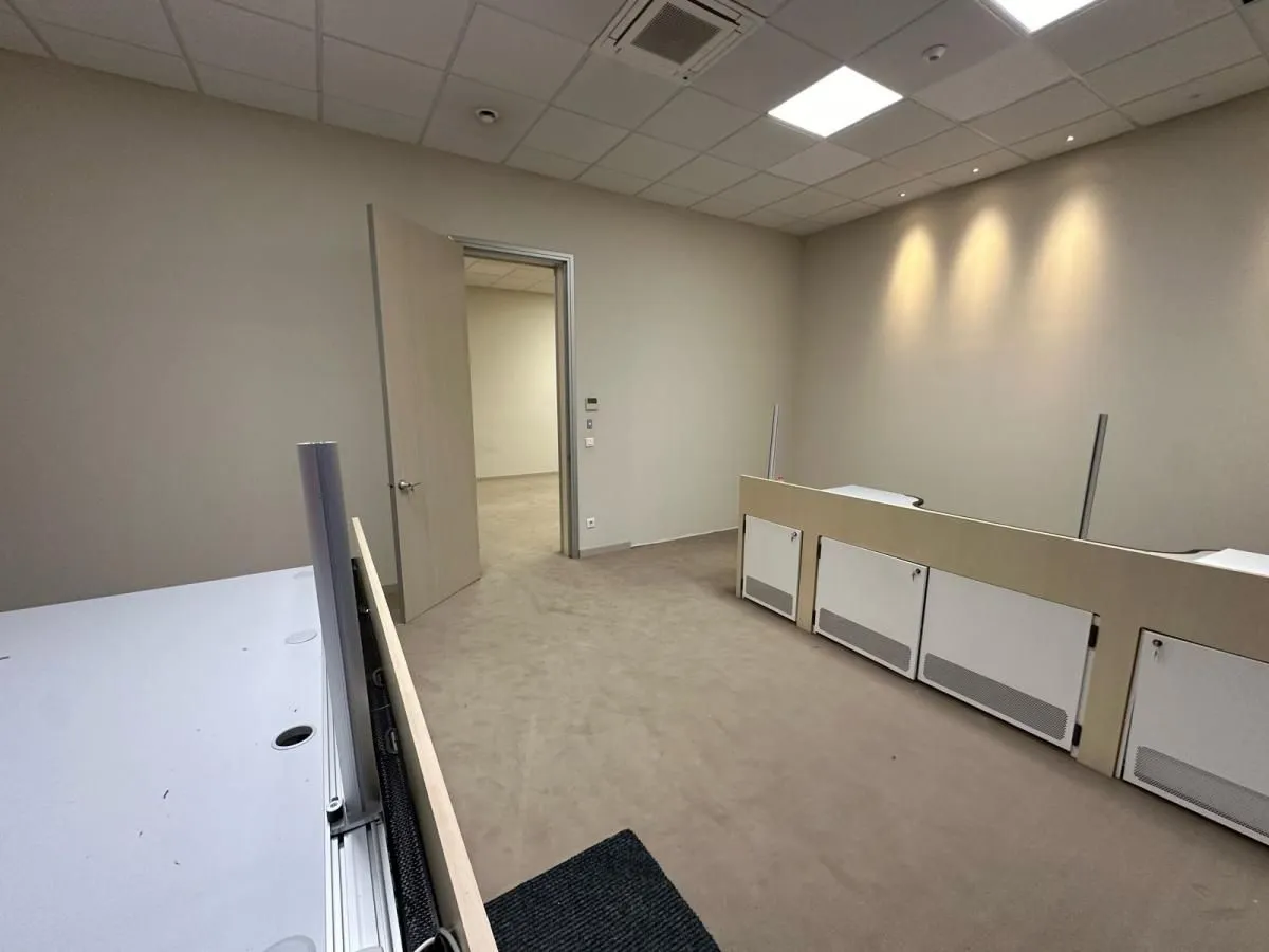 Rent, office space, 240m², Centar, Tivat
