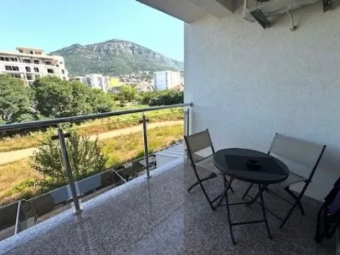 Izdavanje, stan, 59m², Šušanj, Bar - image 11