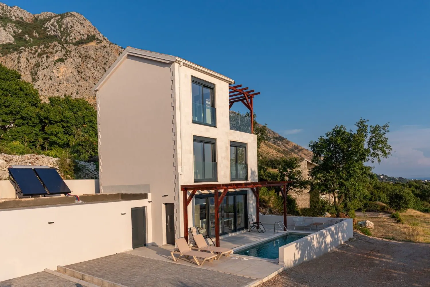 Sale, house, 114m², Blizikuće, Budva