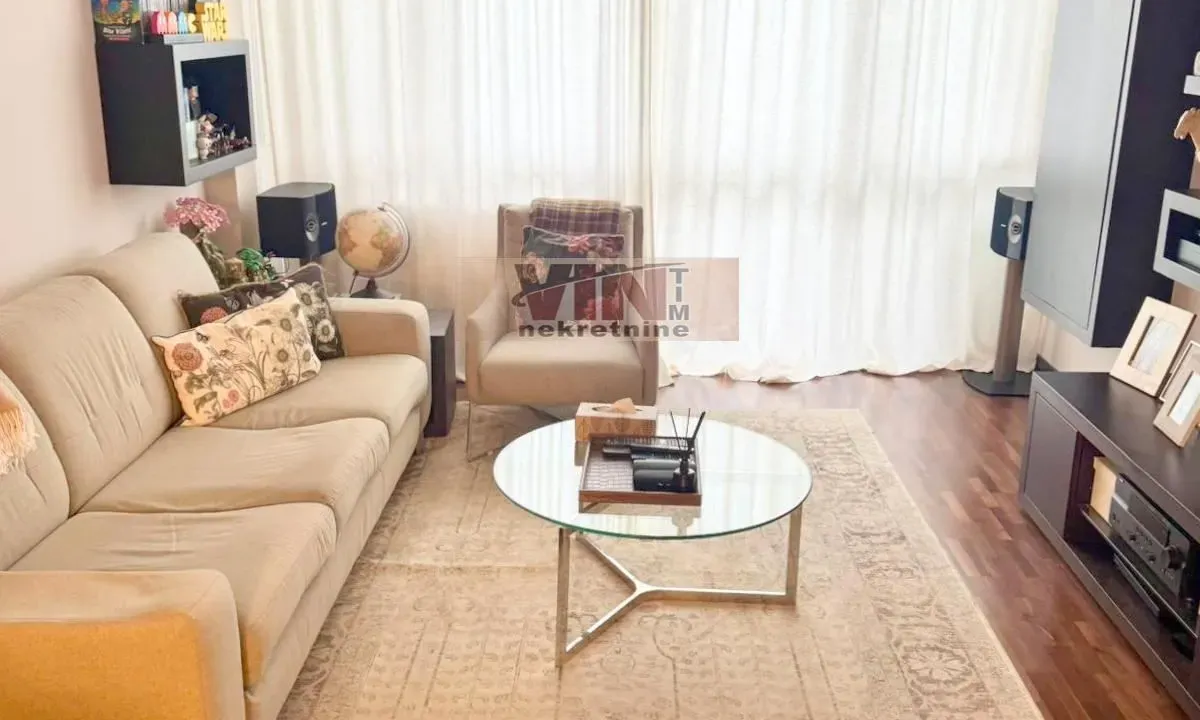 Prodaja, dvosoban stan, 62m², Novi Beograd Sve Podlokacije, Beograd