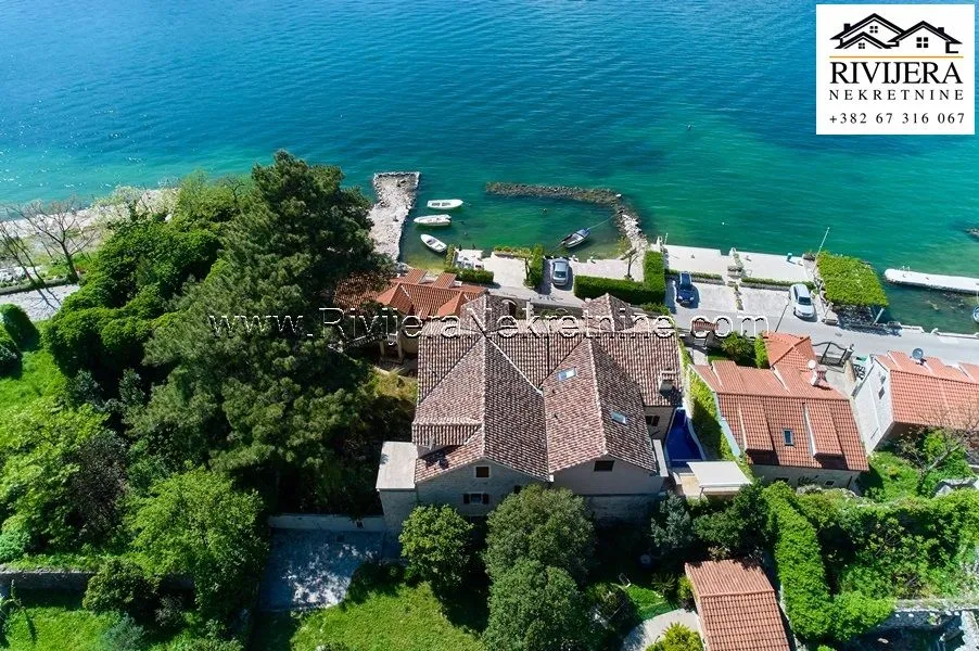 Sale, house, 450m², Dobrota, Kotor