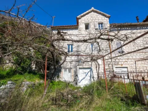 Prodaja,  kuća, 139m2, Dražin Vrt, Kotor