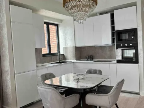 Izdavanje, trosoban stan, 80m², Savski Venac, Beograd - image 7