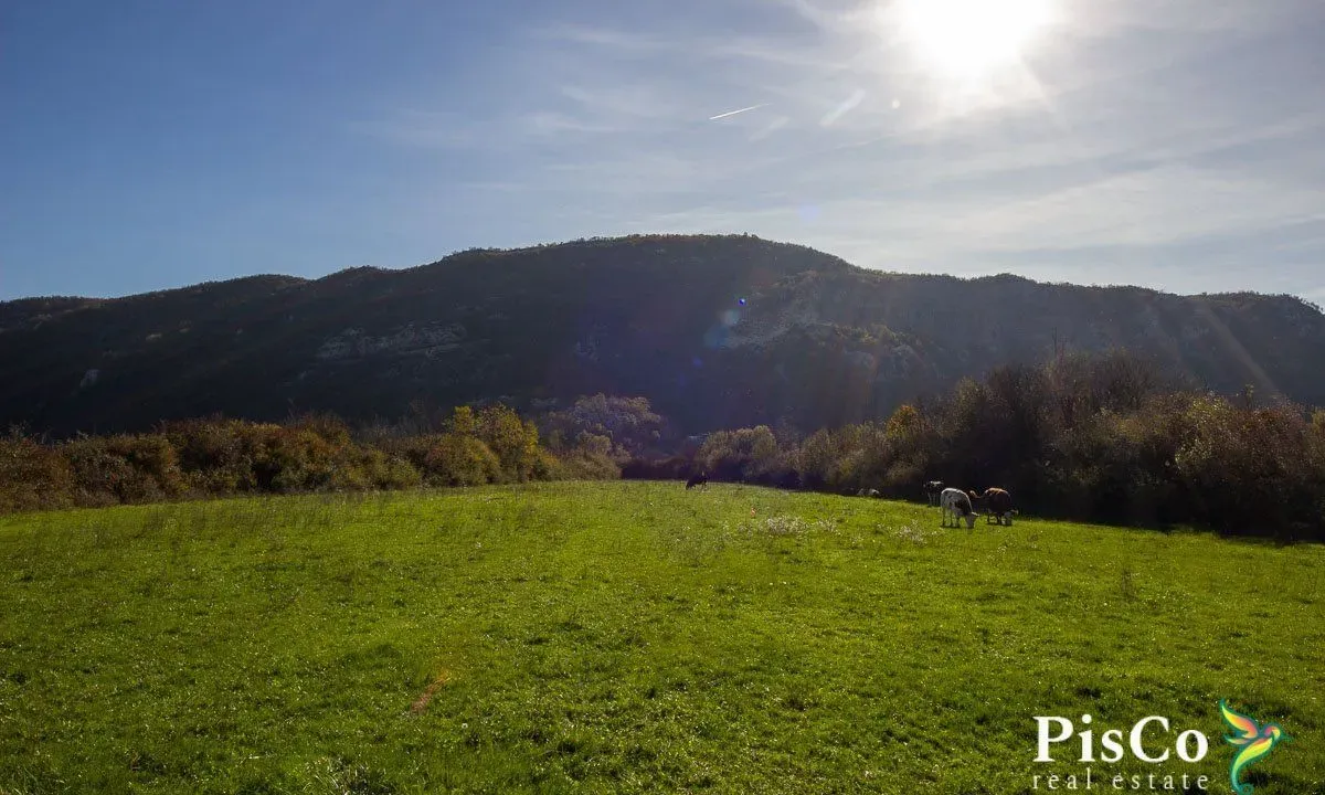 Prodaja, plac, Nikšić, Crna Gora