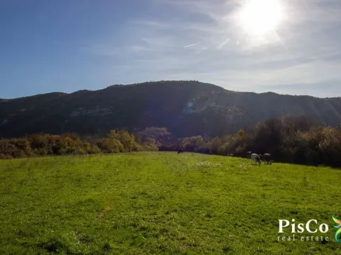 Zemljište in Nikšić