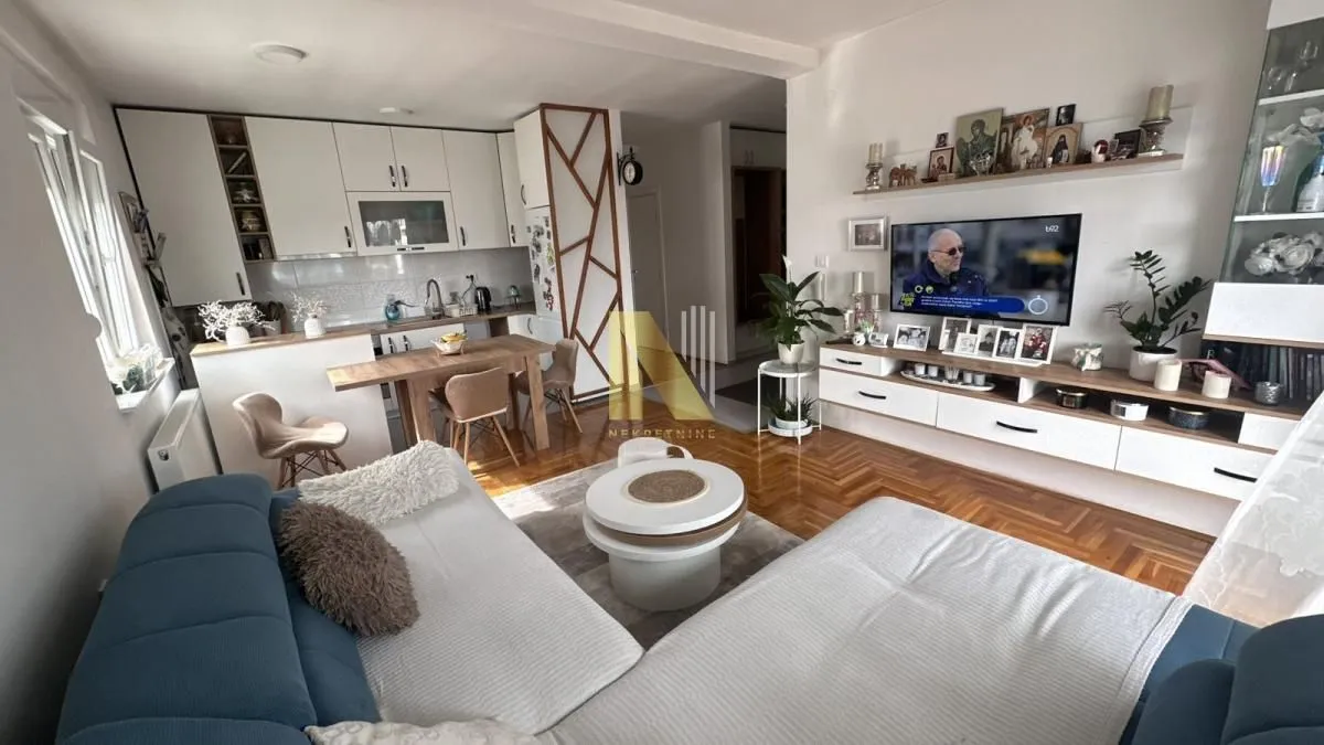 Prodaja, trosoban stan, 73m², Klisa, Novi Sad Sve Podlokacije