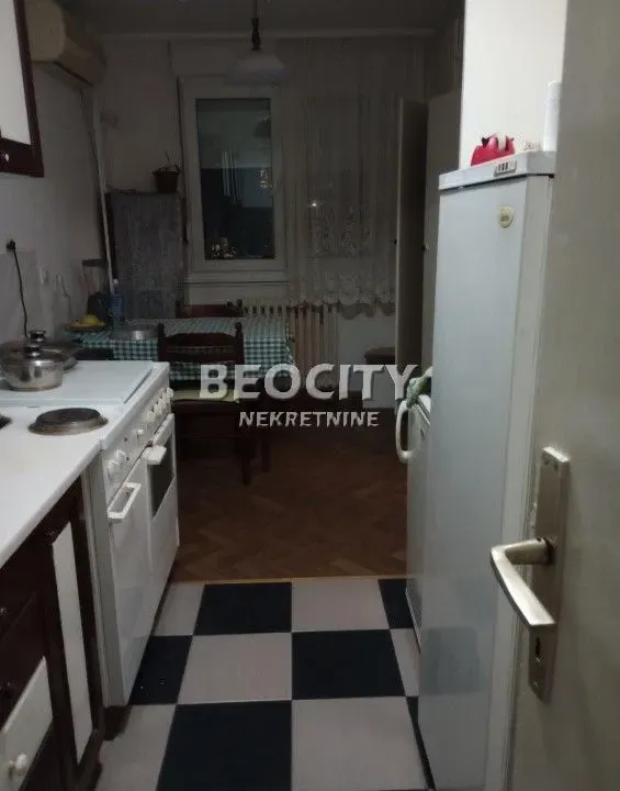 Prodaja, stan, 69m², Novo naselje, Novi Sad