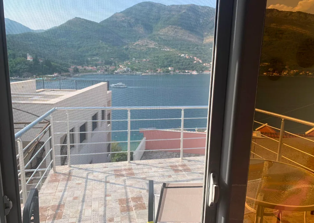 Prodaja, kuća, 119m², Lepetani, Tivat