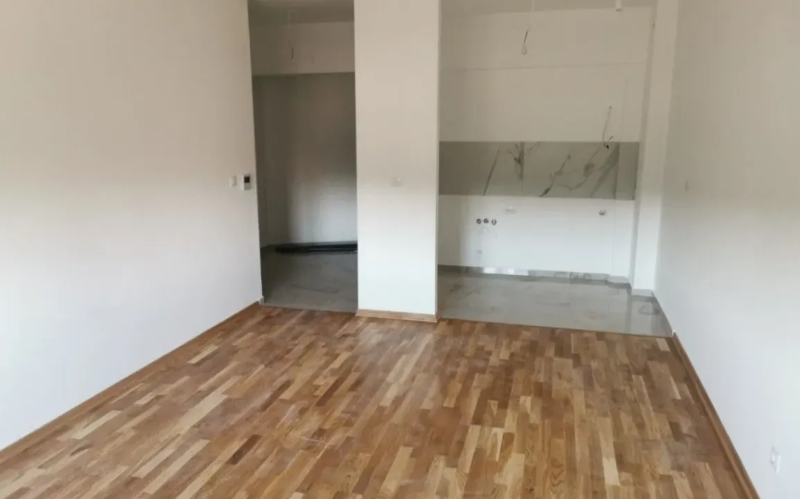Izdavanje, jednosoban stan, 56m², City Kej, Podgorica