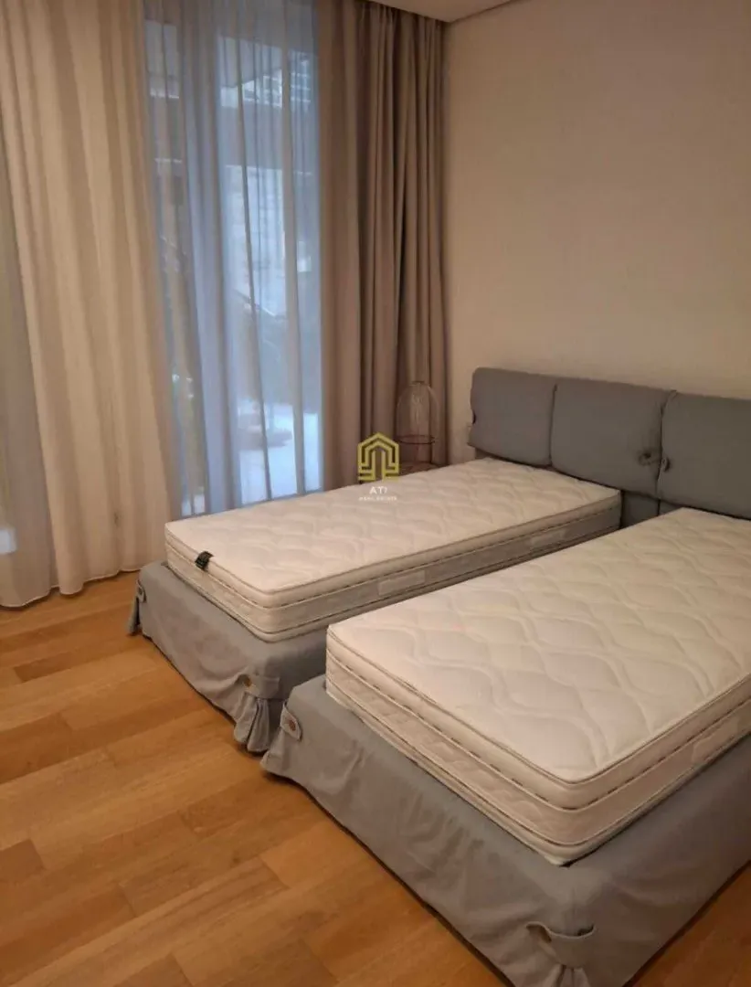 Prodaja, dvosoban stan, 160m², Zavala, Budva