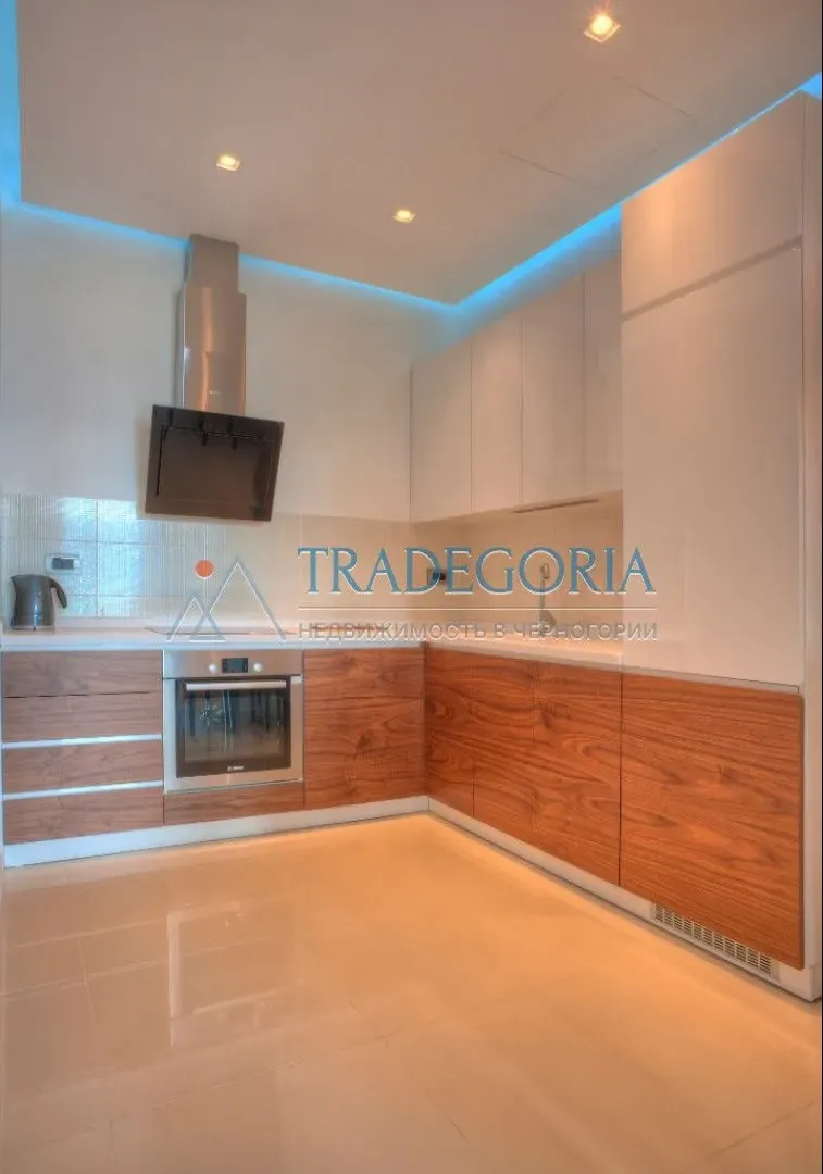 Prodaja, dvosoban stan, 112m², Budva, Crna Gora