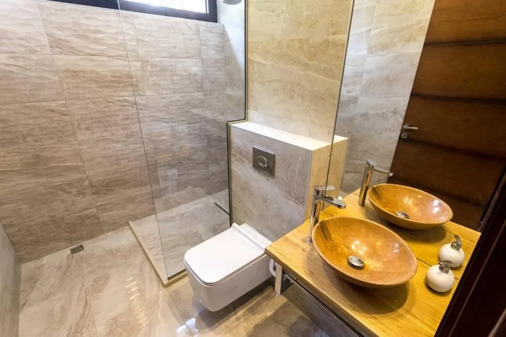 Prodaja, kuća, 490m², Đenovići, Herceg Novi