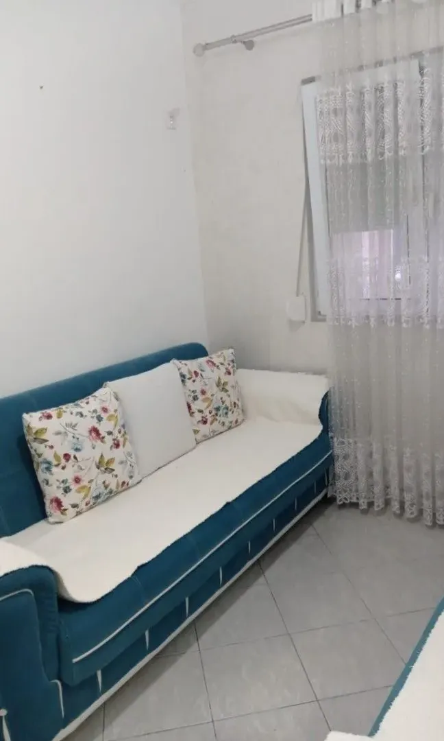 Izdavanje, kuća, 85m², Polje, Bar