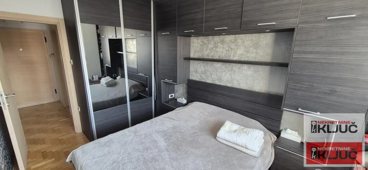 Prodaja, dvosoban stan, 42m², Bulevar Evrope, Novi Sad Sve Podlokacije