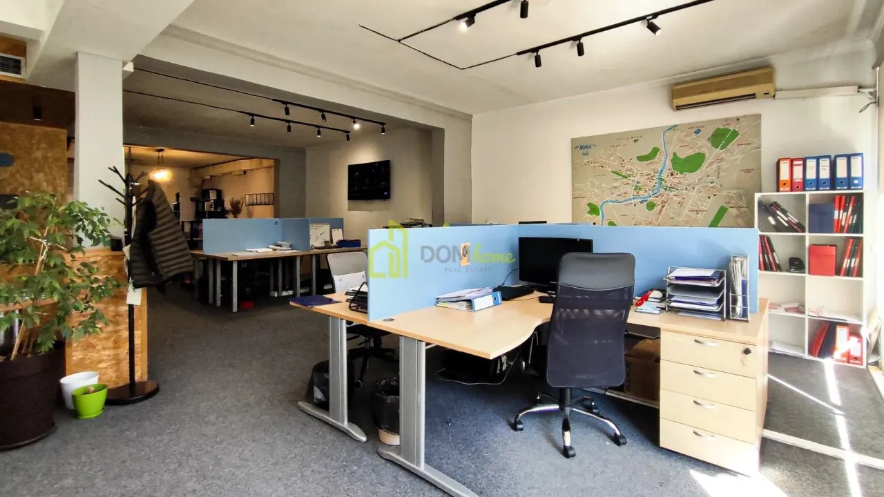 Izdavanje, poslovni prostor, 137m², Centar, Podgorica