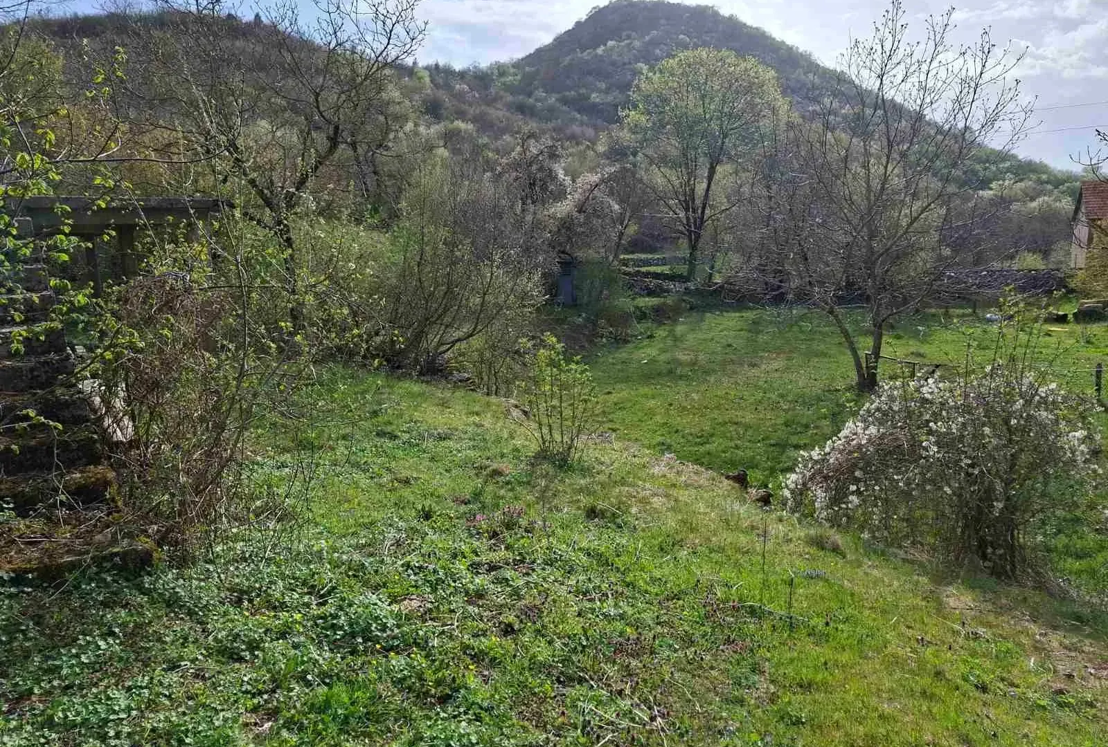 Prodaja, plac, 2032m², Kuči, Podgorica