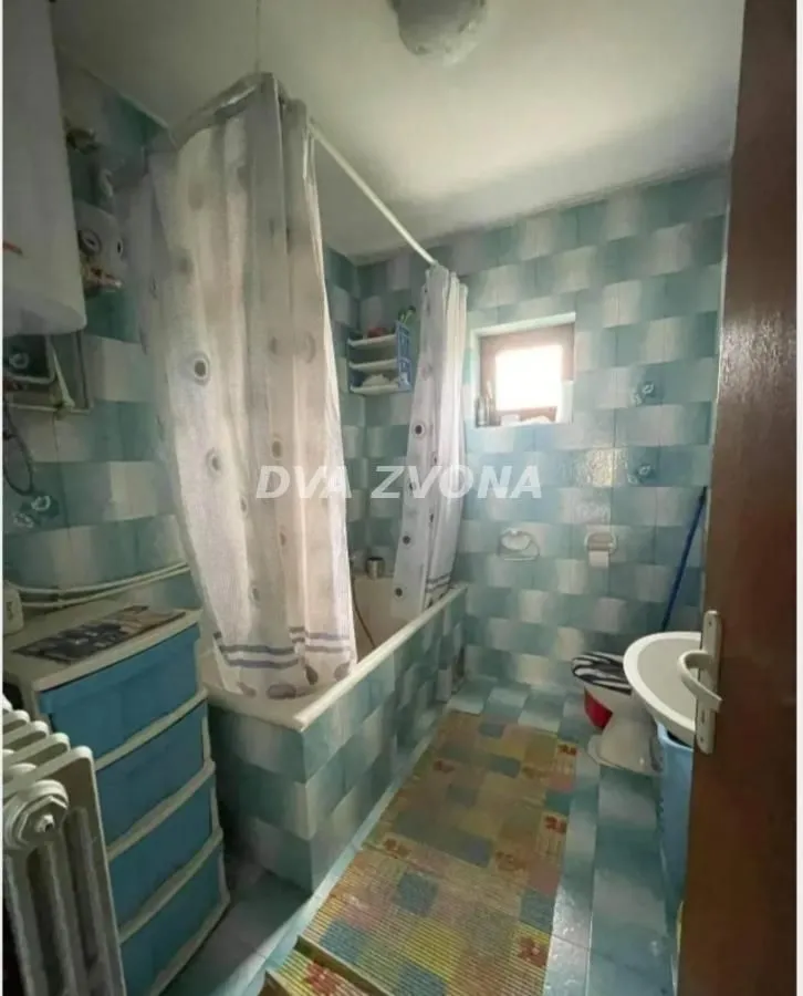 Prodaja, kuća, 420m², Farkaždin, Zrenjanin