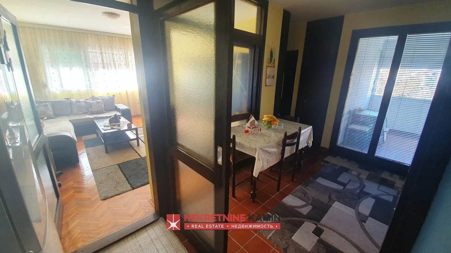 Prodaja, dvosoban stan, 64m², Centar, Bar