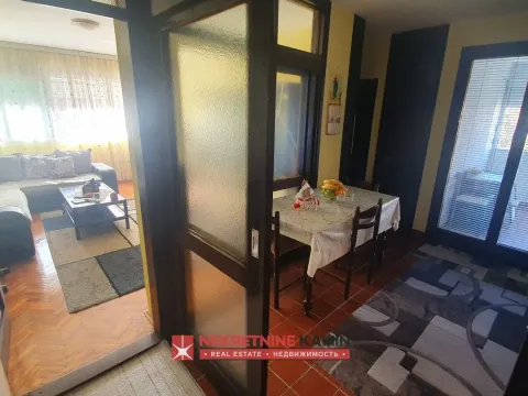 Prodaja, dvosoban stan, 64m², Centar, Bar - image 5