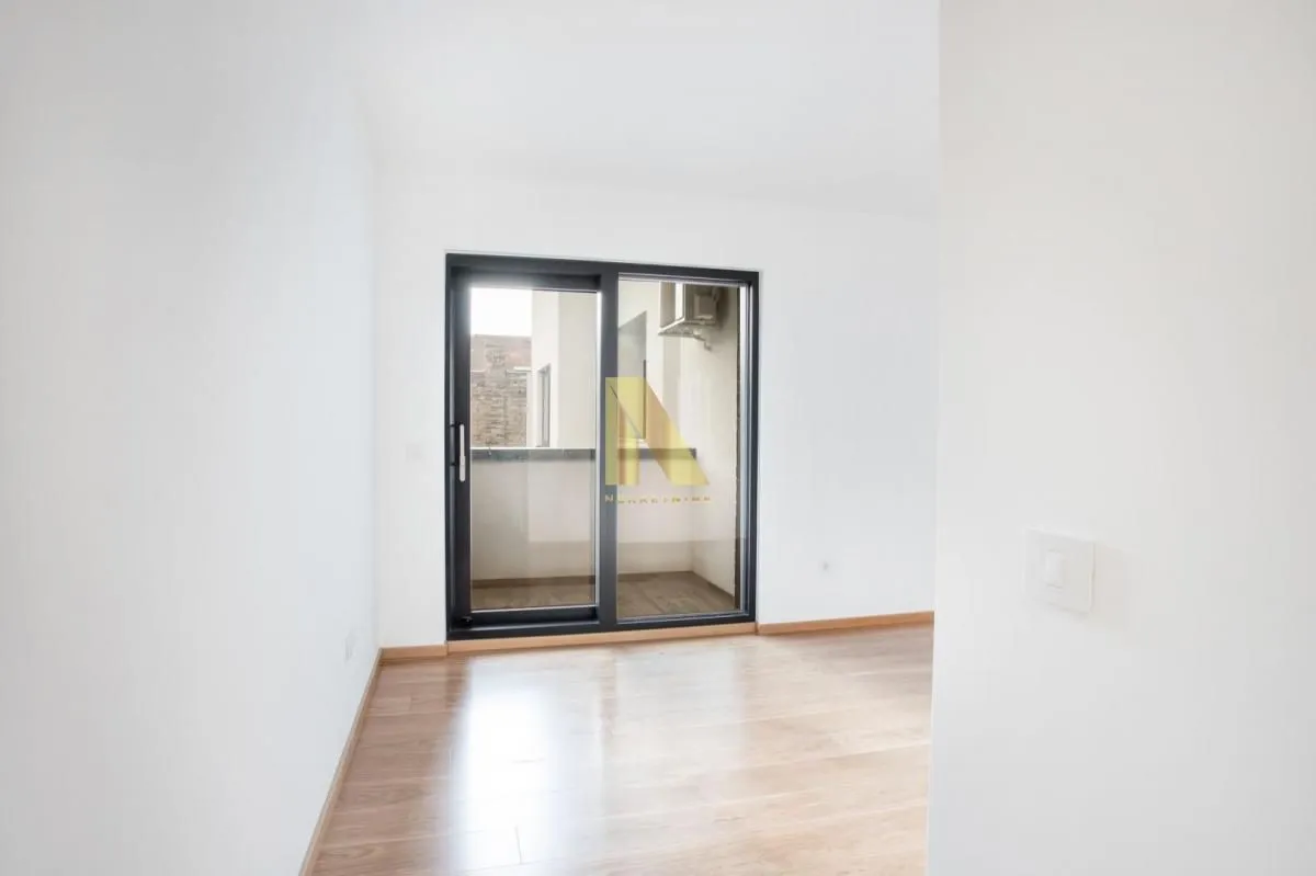 Prodaja, dvosoban stan, 49m², Centar, Novi Sad