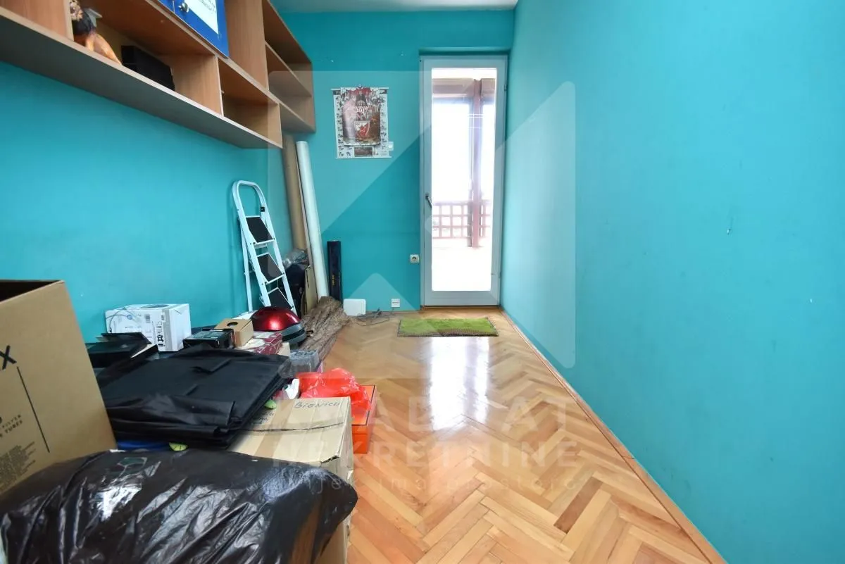 Prodaja, četvorosoban stan, 92m², Lepa Kata, Podgorica