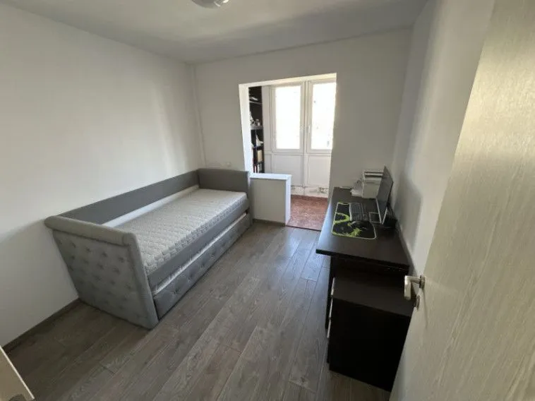 Prodaja, dvosoban stan, 70m², Centar, Bar