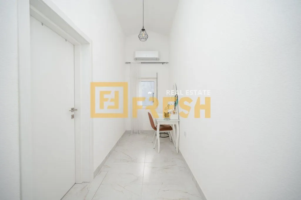 Sale, house, 180m², Dalmatinska ulica, Podgorica