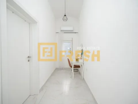 Prodaja, kuća, 180m², Dalmatinska ulica, Podgorica - image 24