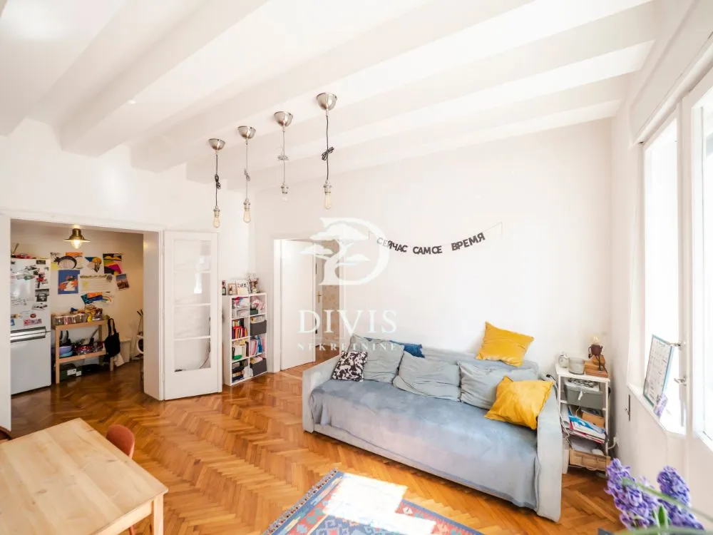 Prodaja, trosoban stan, 72m², Obilićev Venac, Beograd
