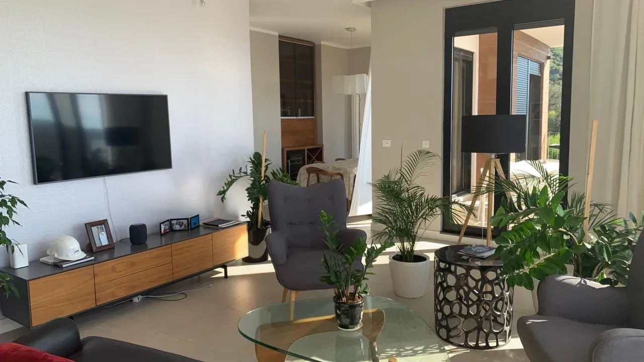 Rent, three bedroom apartment, 129m², Tivat, Crna Gora