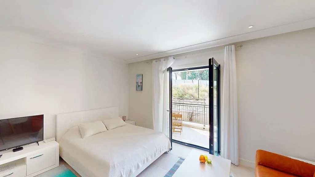 Prodaja, jednosoban stan, 43m², Tivat, Crna Gora