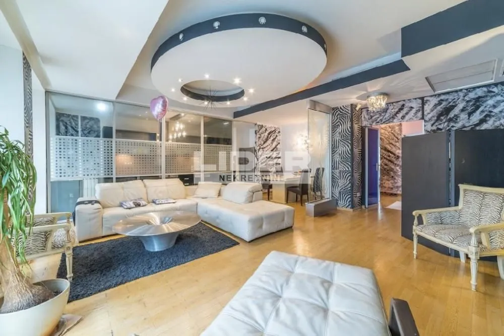 Izdavanje, četvorosoban stan, 132m², Vukov Spomenik, Zvezdara Sve Podlokacije