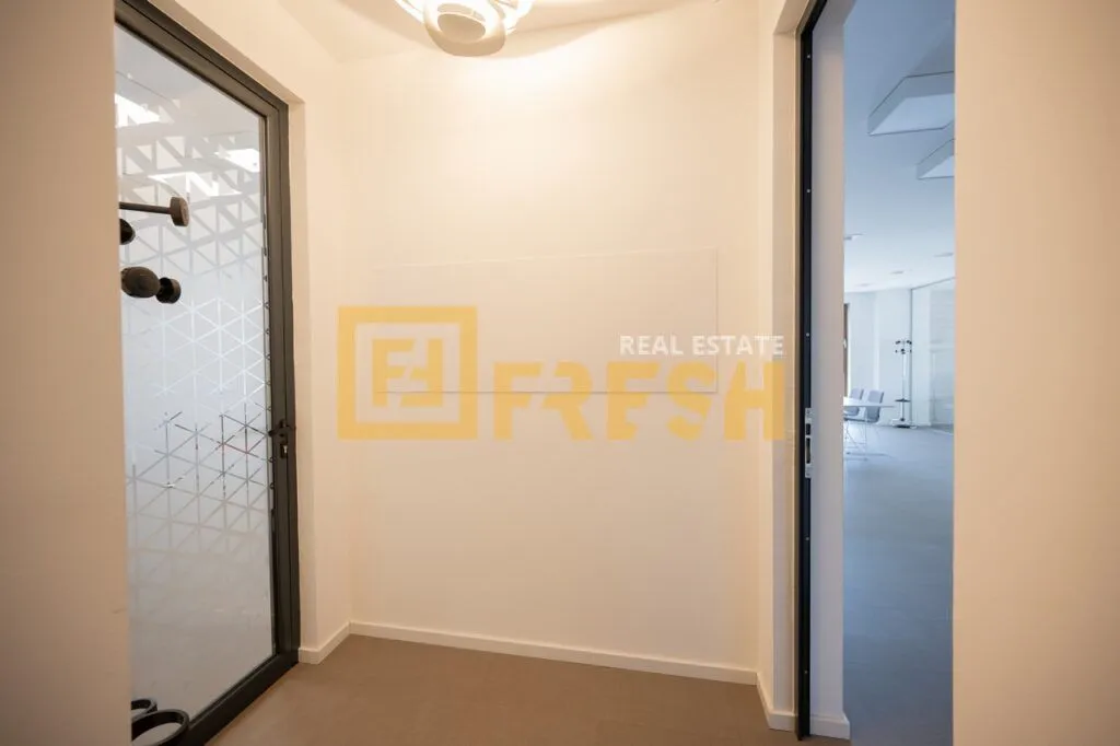 Rent, office space, 178m², Preko Morače, Podgorica