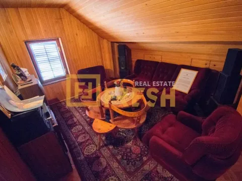 Sale, house, 300m², Dalmatinska ulica, Podgorica - image 20