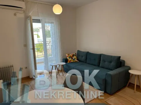 Izdavanje, jednosoban stan, 26m², Blok 6, Podgorica - image 8