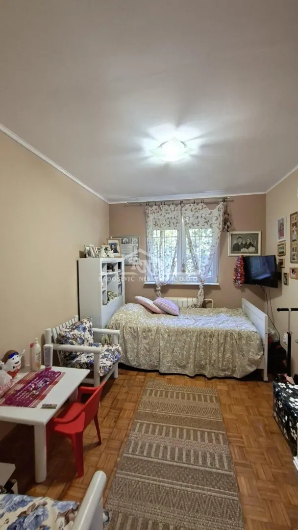 Prodaja, trosoban stan, 69m², Voždovac Sve Podlokacije, Beograd