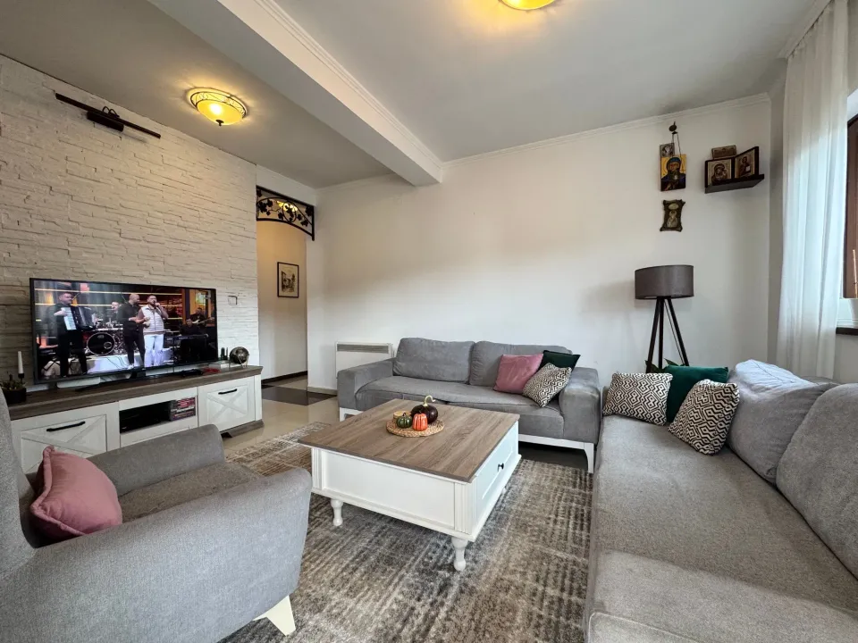 Prodaja, dvosoban stan, 70m², Igalo, Herceg Novi